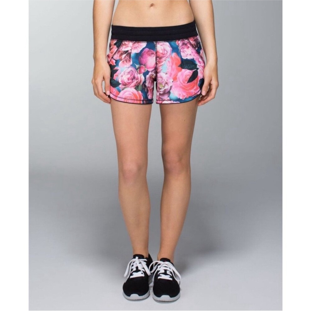 Lululemon Secret Garden Tracker Shorts 💫RARE💫